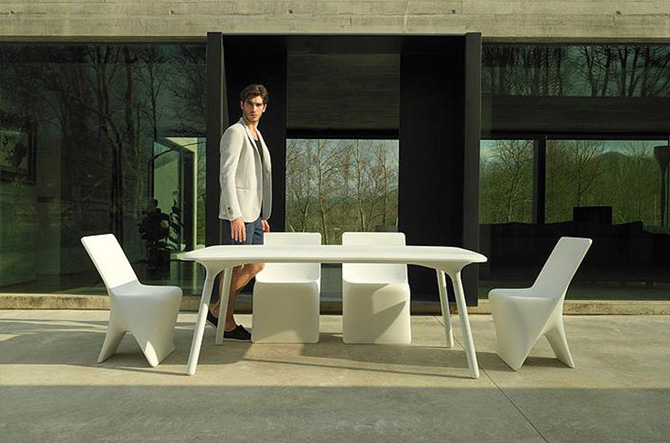 Sloo Dining Chair by Vondom