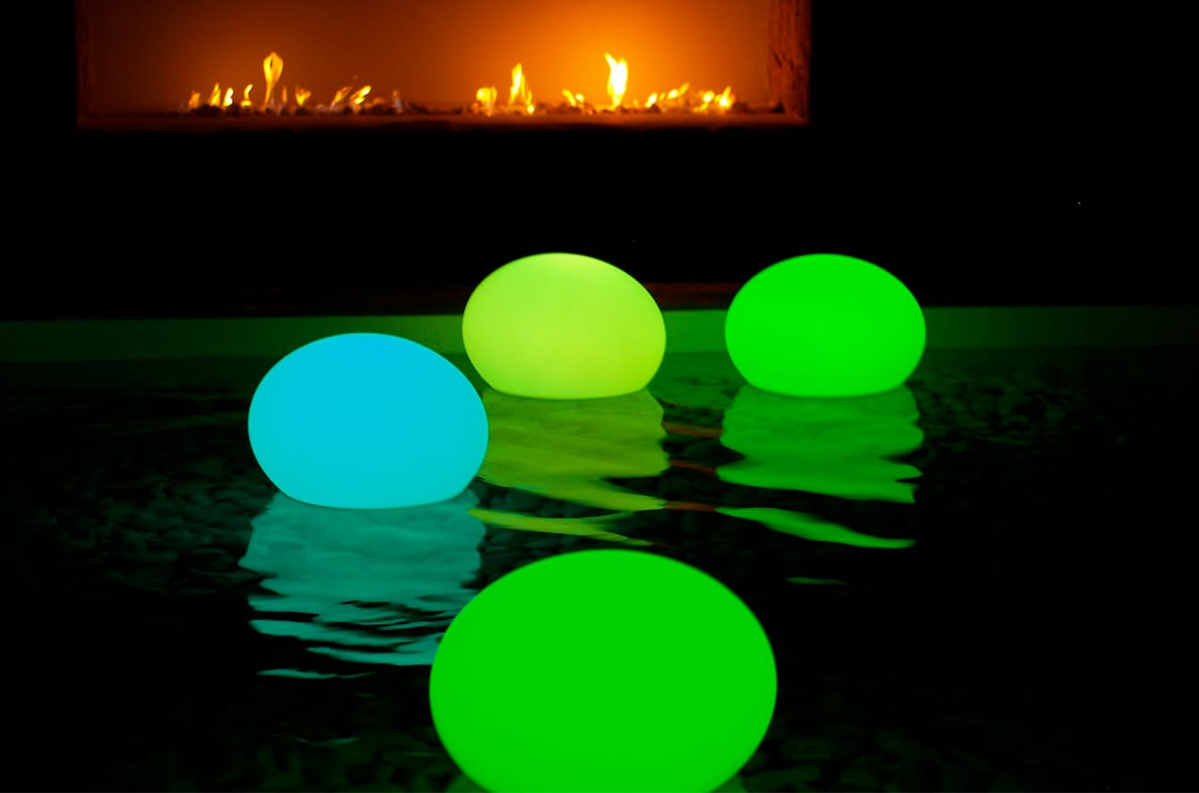 Flatball XXS LED Indoor/Outdoor Lamp by Smart & Green