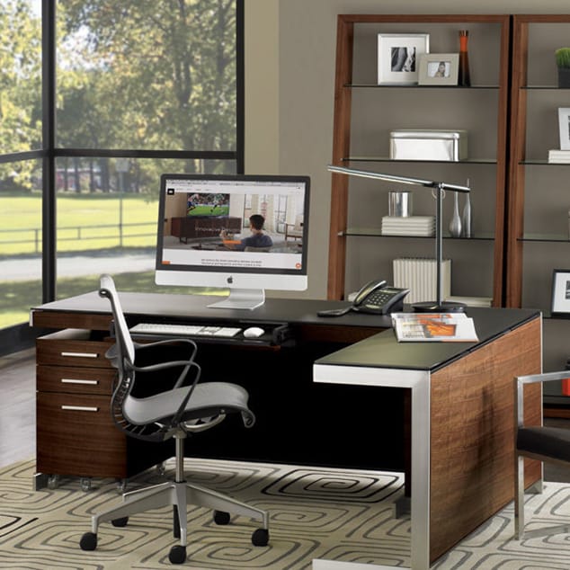 5 Office Spaces with Singular Style.