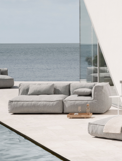 Outdoor Sofas & Sectionals