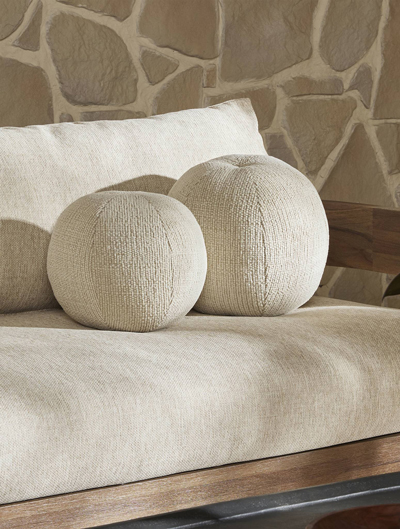 Outdoor Pillows & Throws